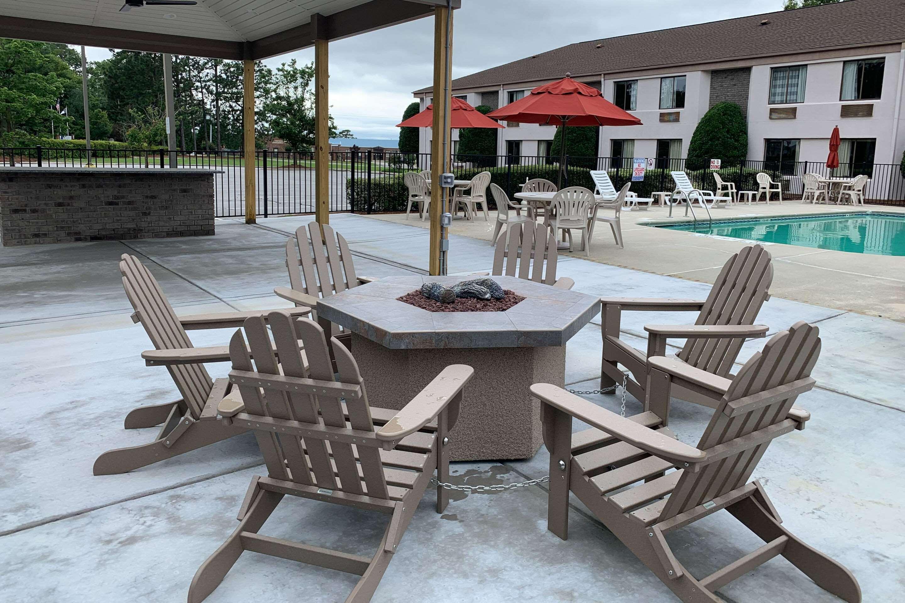 Sleep Inn & Suites Spring Lake - Fayetteville Near Fort Bragg Εξωτερικό φωτογραφία