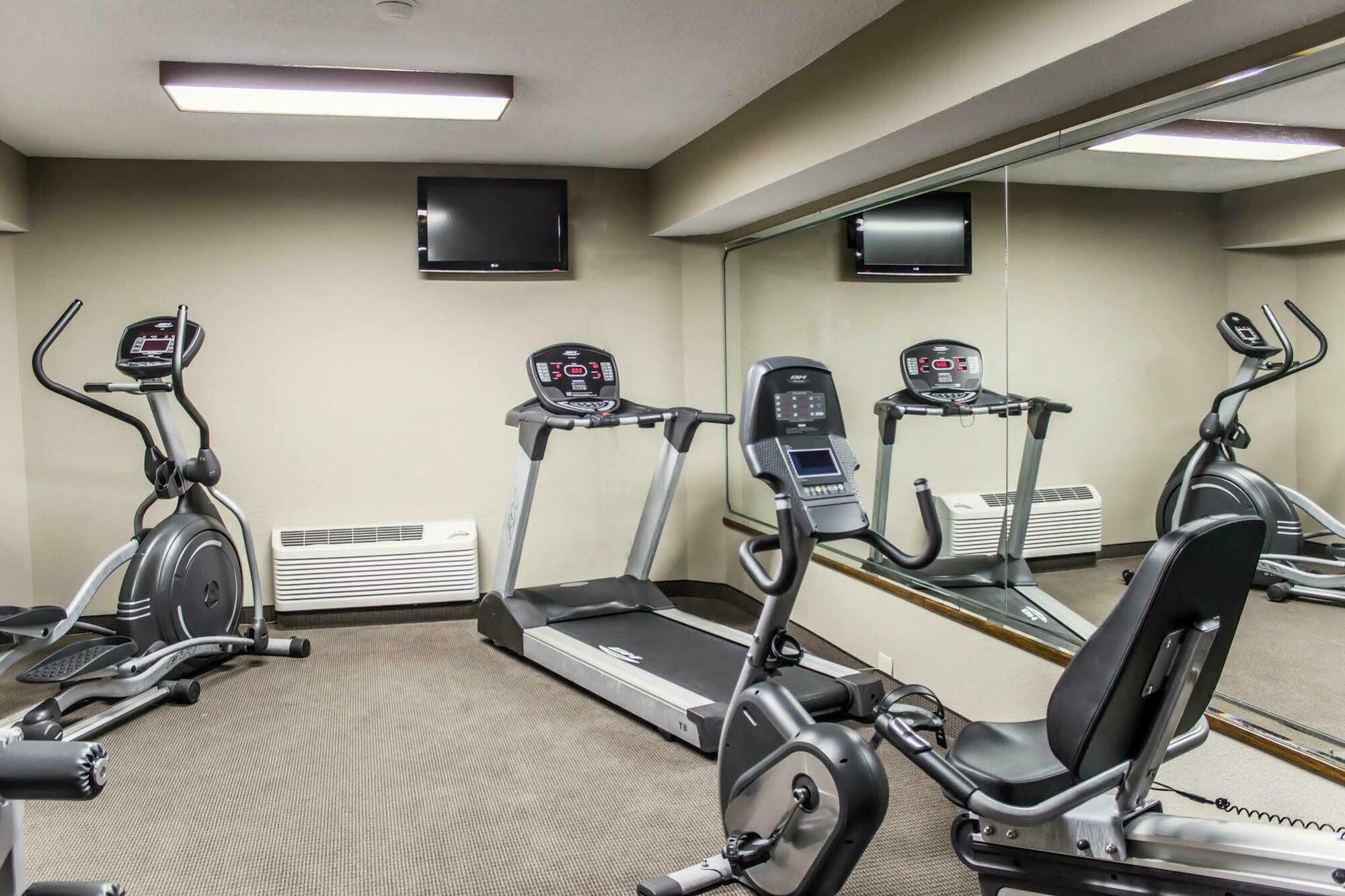 Sleep Inn & Suites Spring Lake - Fayetteville Near Fort Bragg Εξωτερικό φωτογραφία