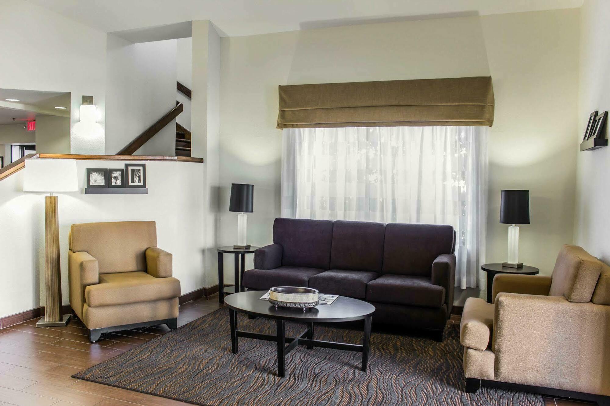 Sleep Inn & Suites Spring Lake - Fayetteville Near Fort Bragg Εξωτερικό φωτογραφία